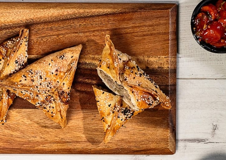 גוזגוזה בוכרי מסורתי במילוי בשר ובצל איכותי טרי כל יום במארז קפוא