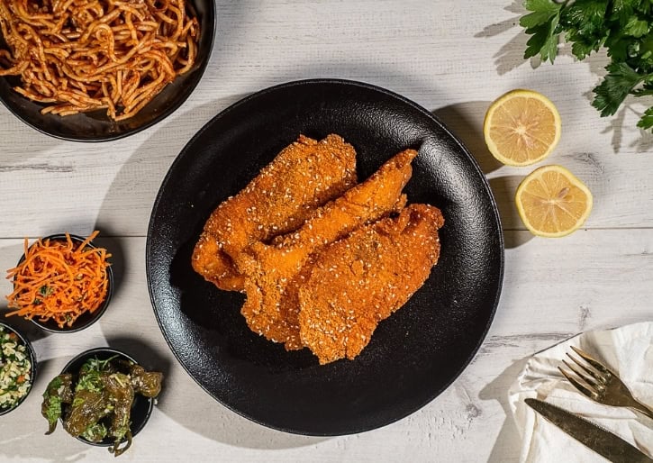 שניצל ביתי בטעמים מוכרים בציפוי פריך מעולה